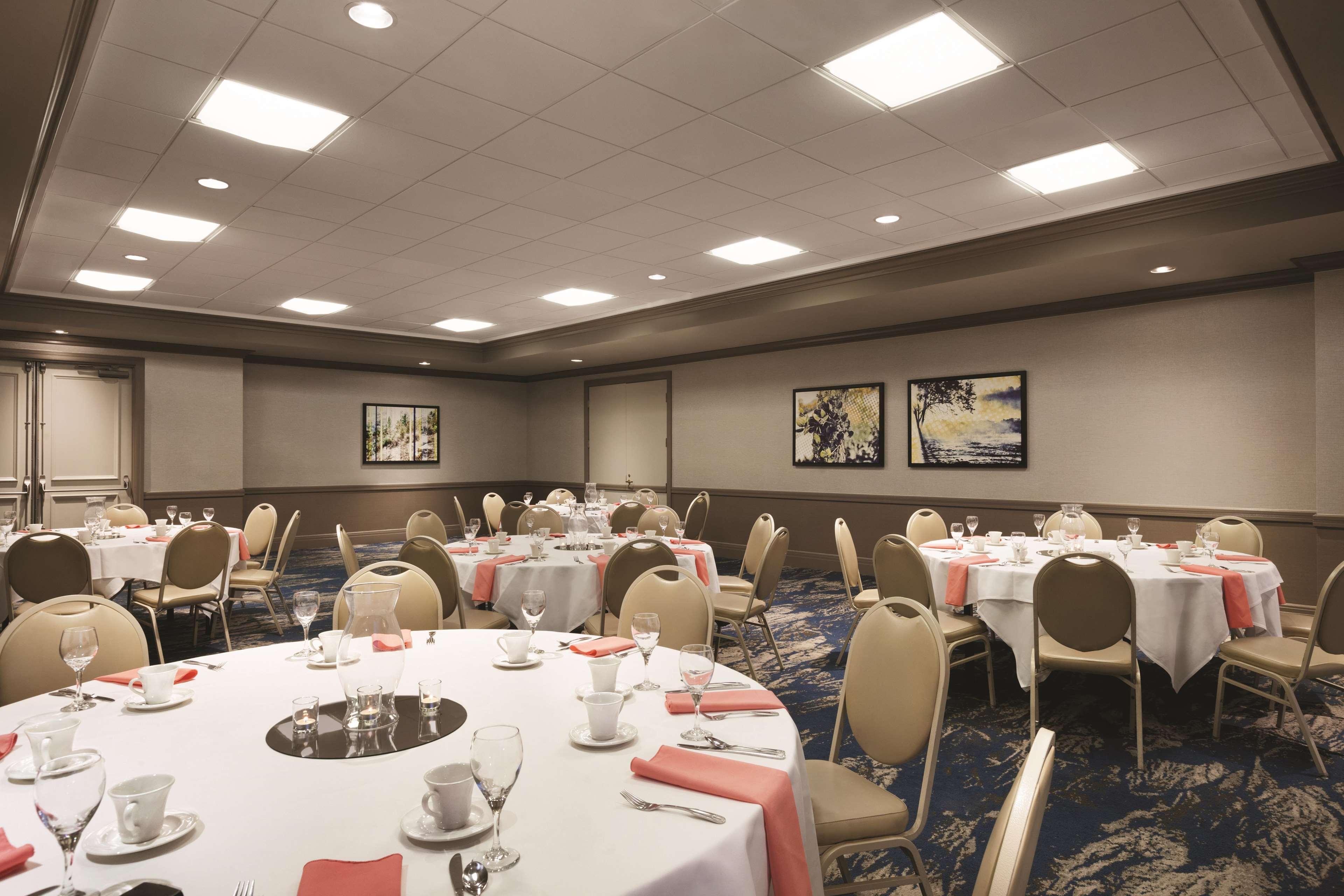 Embassy Suites By Hilton Brea - North Orange County Ngoại thất bức ảnh